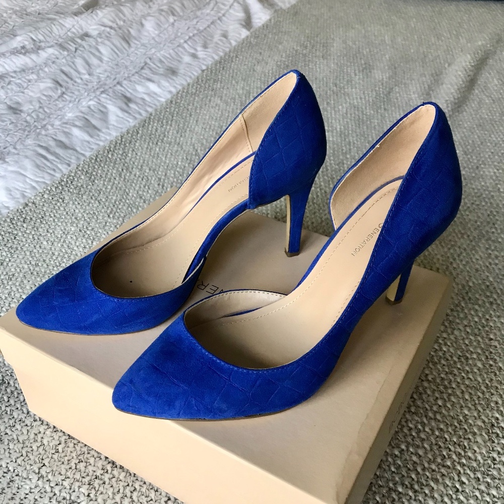 BCBG  Electric Blue heels
